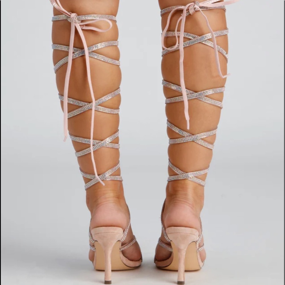 Light pink heels - Picture 3 of 4